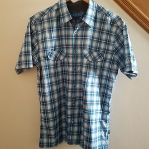 Kuhl Mens shortsleeve buttondown size L